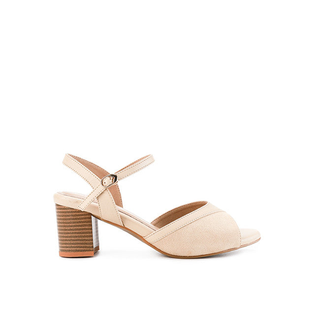 Obermain Footwear Wanita Nivia Dorian In Beige