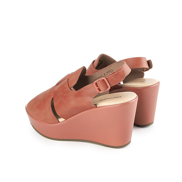 Nicole Jayna In Dusty Pink