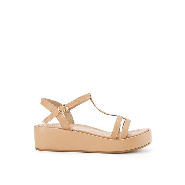 Maylin Floda In Beige