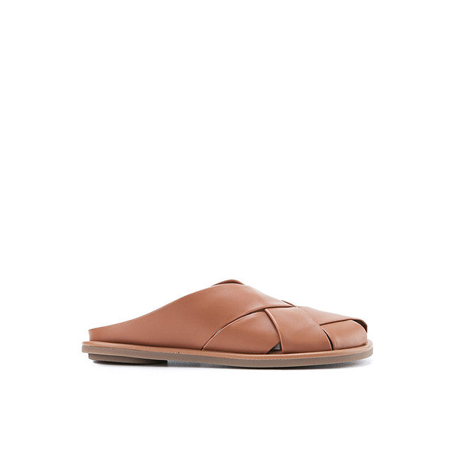Neda Capri In Camel