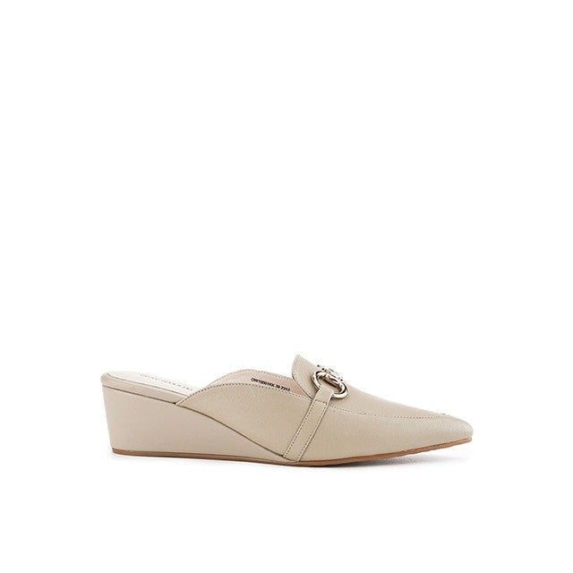 Beverly Hazel In Khaki