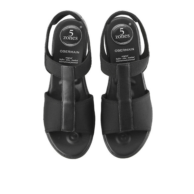 Macha Darcy In Black