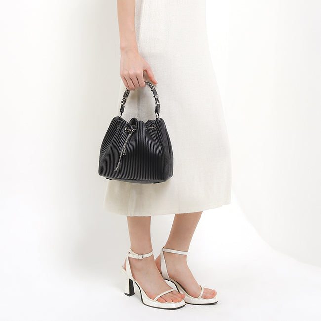 Barrera Bucket Bag In Black