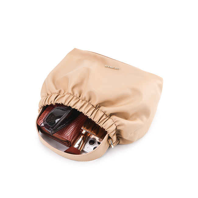 Zoe Top Handle Bag (L) In Tan