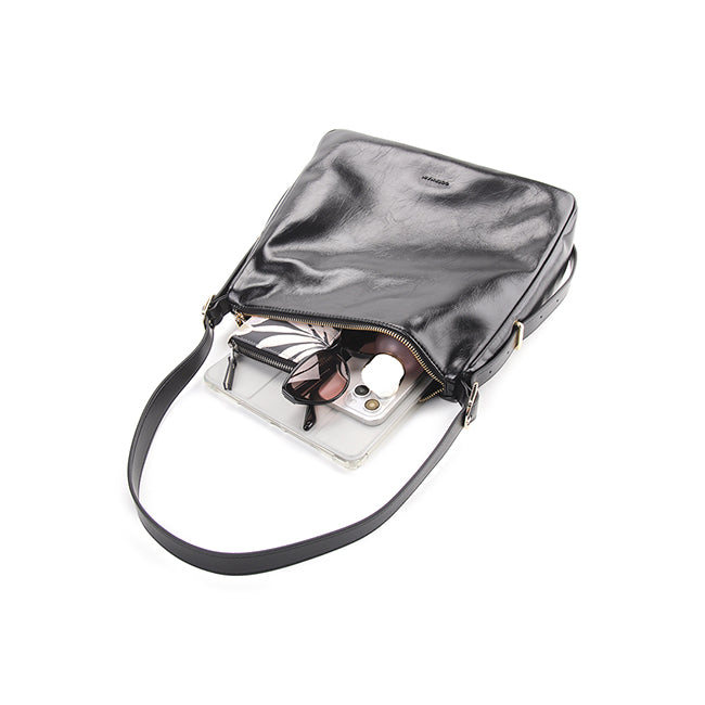Chelcy Hobo Bag