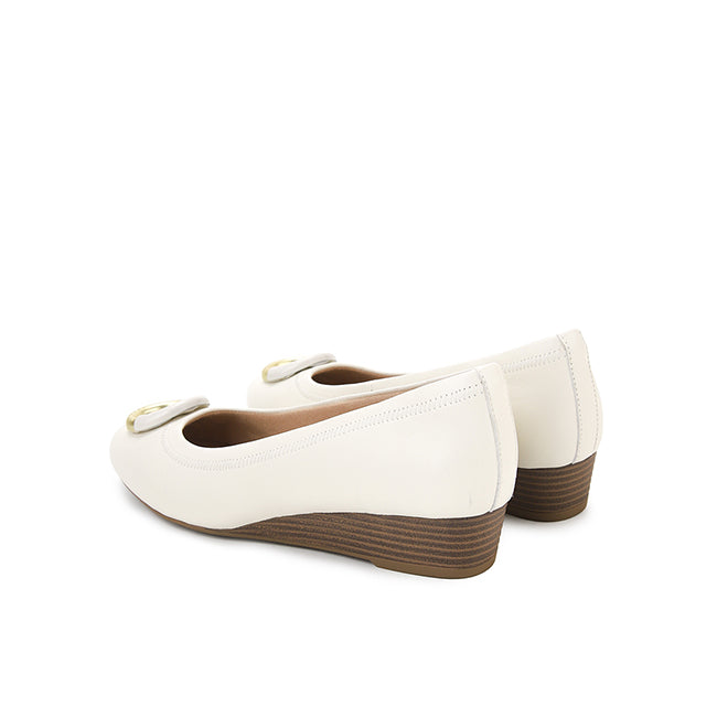 Alina Karla In White