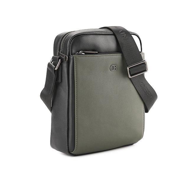 Kelton Sling Bag-L In Black