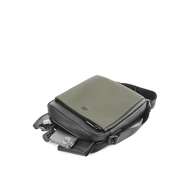 Kelton Sling Bag-L In Black