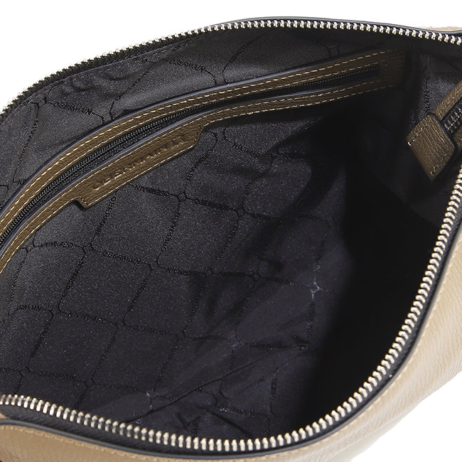 River Messenger Bag-L In Khaki