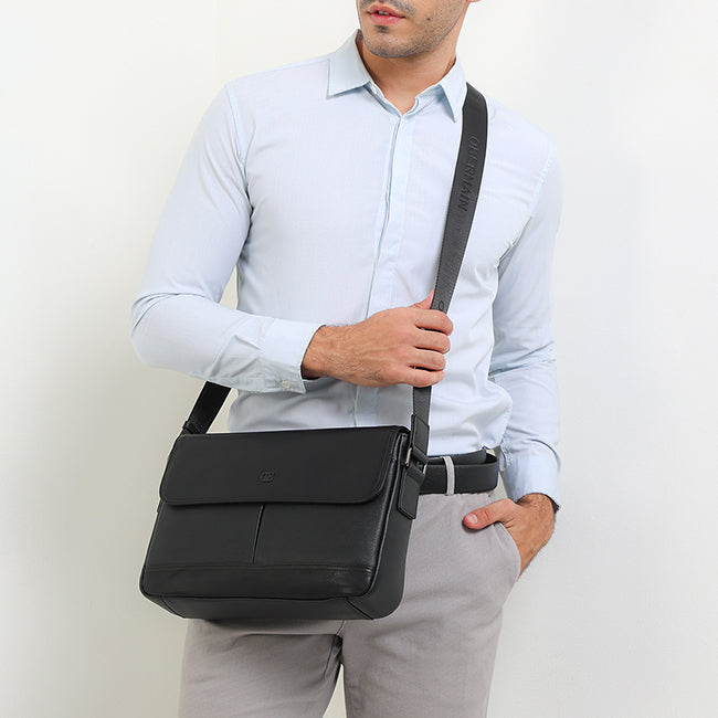 Dylan Messenger Bag-L In Black