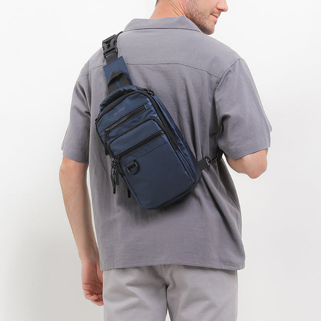 Tyce 1 Chest Bag In Navy