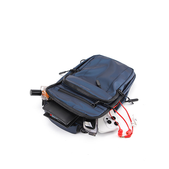 Tyce 3 Chest Bag In Navy