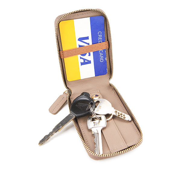 Dora Keyholder In Taupe