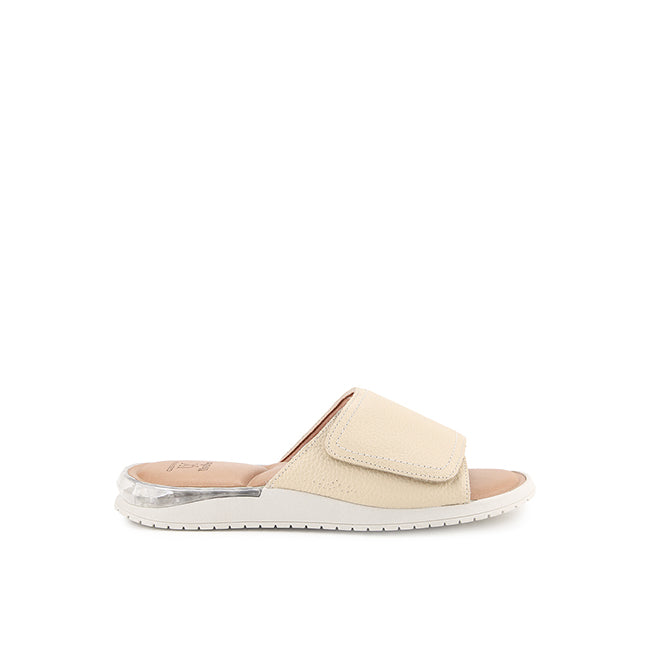 Obermain Sandal Wanita Slip On Mika Kinsley In Beige