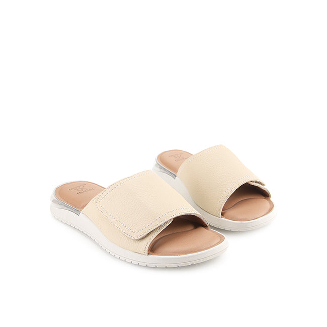 Obermain Sandal Wanita Slip On Mika Kinsley In Beige