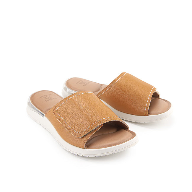Obermain Sandal Wanita Slip On Mika Kinsley In Tan