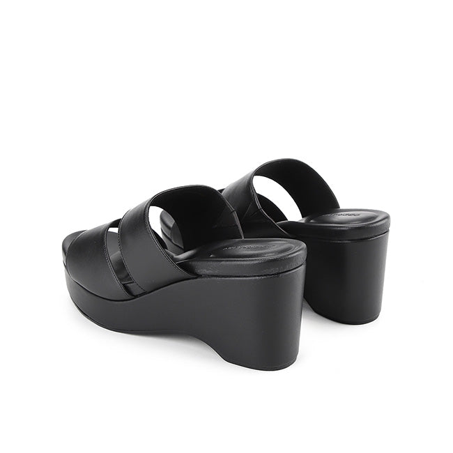 Millie Elanor In Black