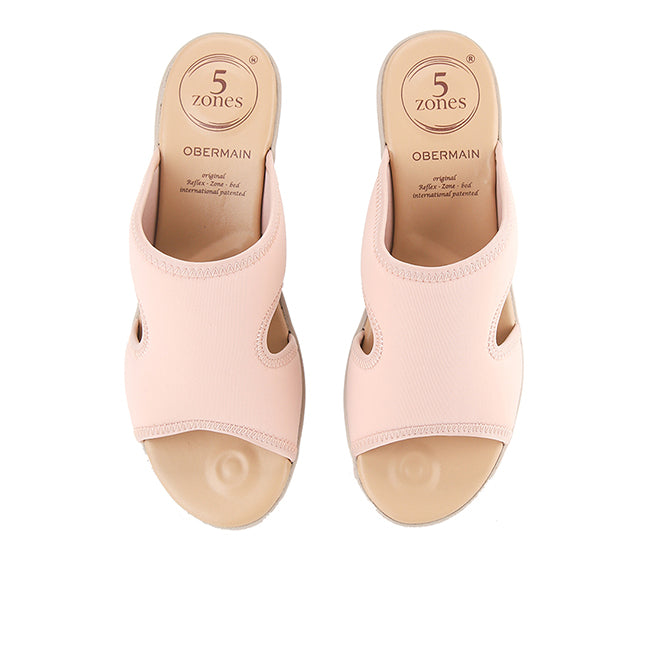 Macha Karla In Pink