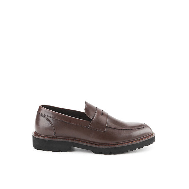 Criston Jordan Loafer in Waxed Leather