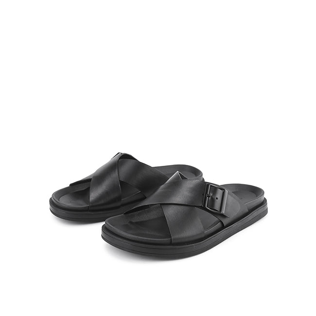 Eagan Bentley Cross in Pull-Up Leather
