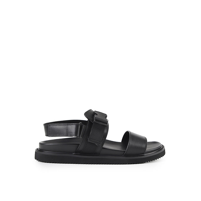 Fredy Simon In Black