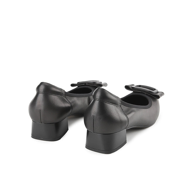 Belleza Iris In Black