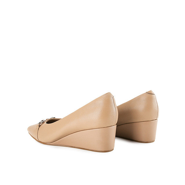 Beverly Hera In Beige