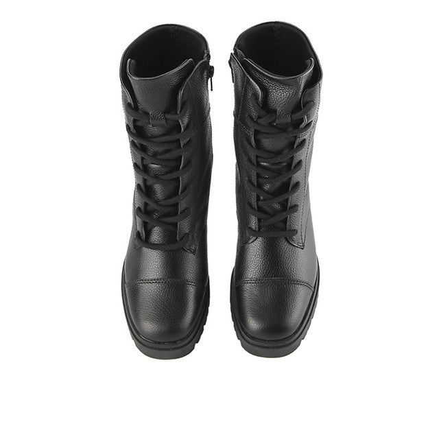 Goldi Mivin In Black