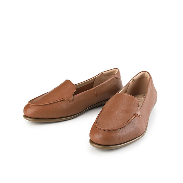 Ginia Evelyn In Camel