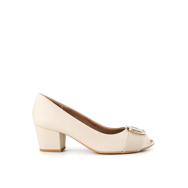 Amera Delisha In Cream