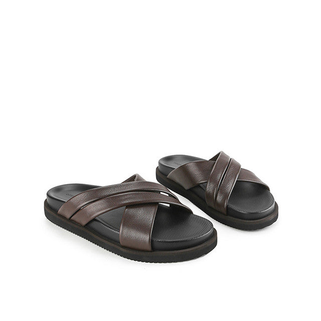 Felim Joni Cross in Leather