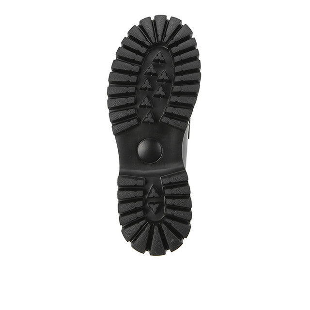 Gusta Elise In Black