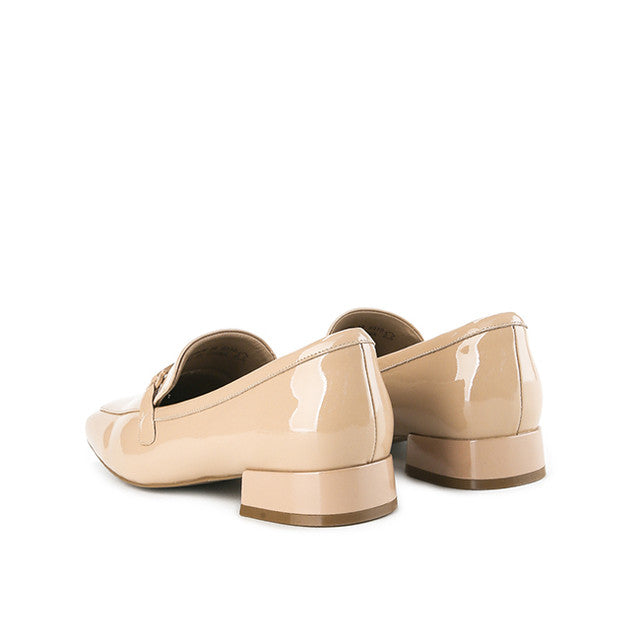 Gina Edina In Camel