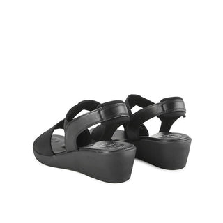 Macha Darcy In Black