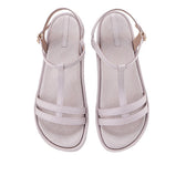 Maylin Floda In Lilac