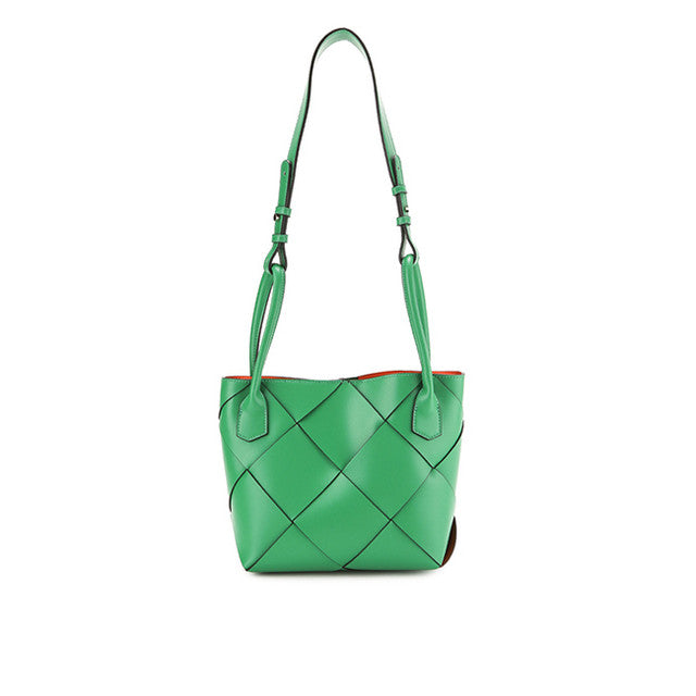 Charlotte Bucket Bag In Green