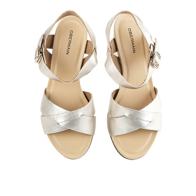 Nava Jeisy In Gold