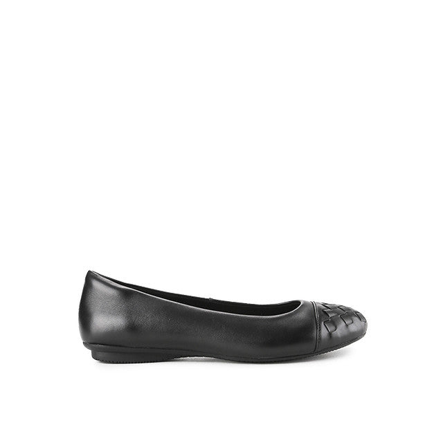 Jorin Genilia In Black