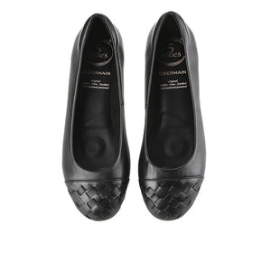 Jorin Genilia In Black