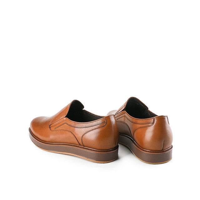 Benjamin Hanston Slip On in Leather