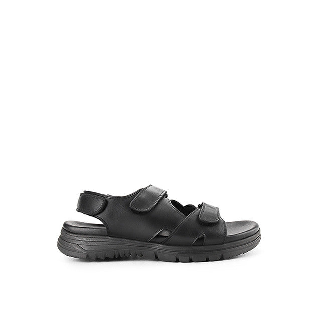 Guilbert Jomal In Black