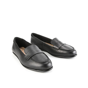 Ginia Etta In Black