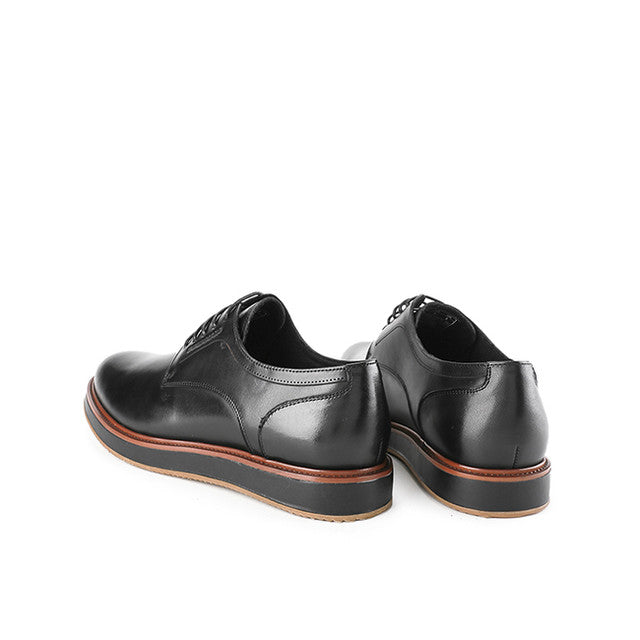 Benjamin Harlin In Black