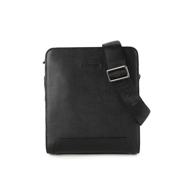 Axel Sling Bag - L In Black