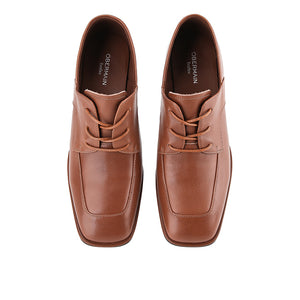 Carlota Wyna In Brown