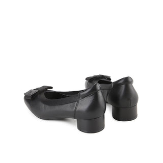 Della Joline In Black