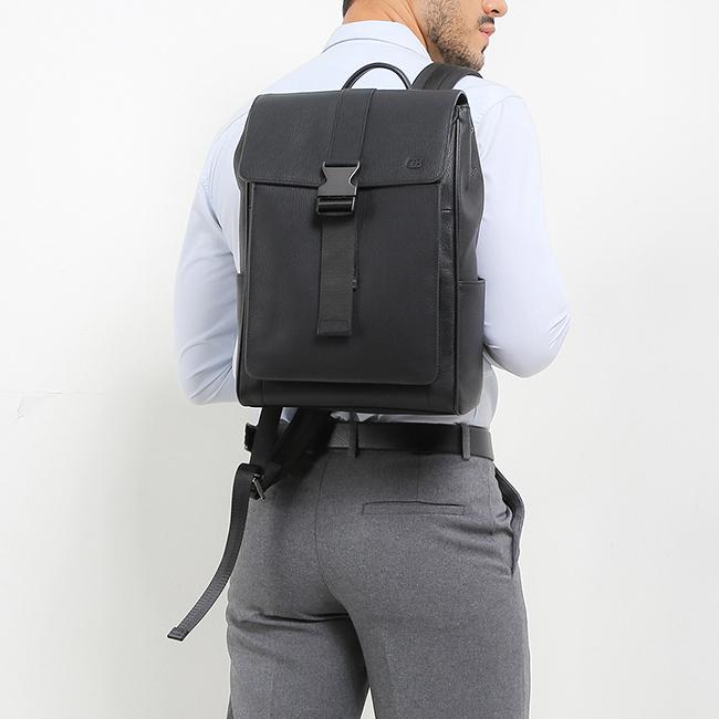 Bobby Backpack - L In Black