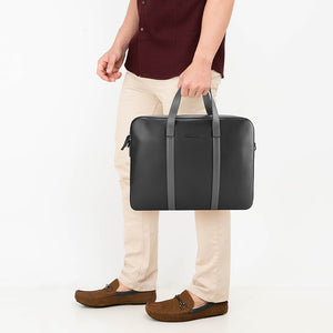 Jarel Document Bag-L In Black