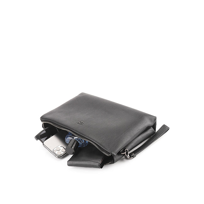 Jet Clutch-L In Black