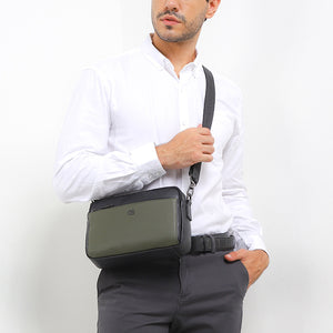 Kelton Clutch-L In Black